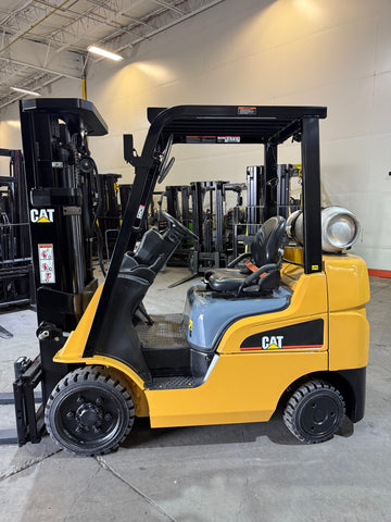 2022 CATERPILLAR/MITSUBISHI FGC25N 5000 LB LP GAS FORKLIFT CUSHION 83/187" 3 STAGE MAST SIDE SHIFTER 829 HOURS STOCK # BF987529-BUF - United Lift LLC