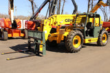 2017 GEHL DL12-55 12000 LB DIESEL TELESCOPIC FORKLIFT TELEHANDLER PNEUMATIC OUTRIGGERS 1801 HOURS STOCK # BF91149729-NLPA - United Lift Equipment LLC